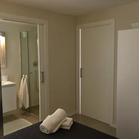 Coll, Terrace & Pool * サン・マルティー・ダンプリアス