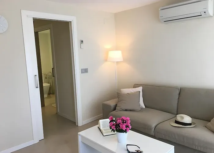 Διαμέρισμα Coll, Terrace & Pool *