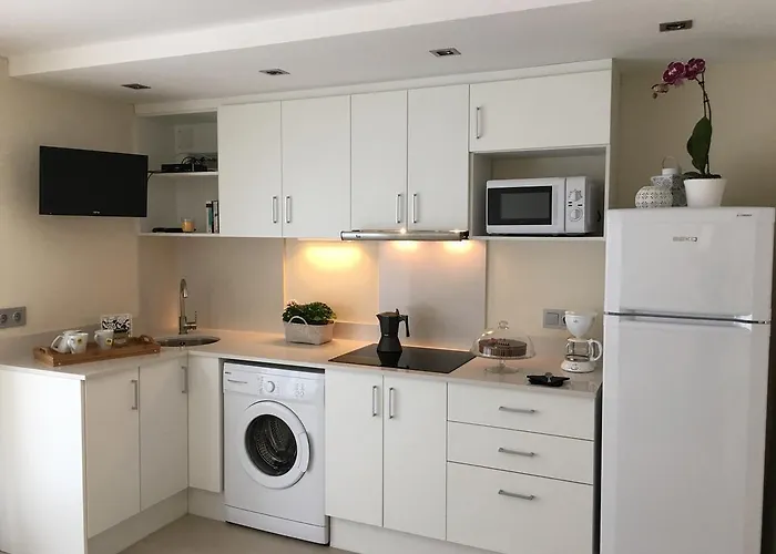 Coll, Terrace & Pool *