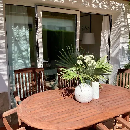 Coll, Terrace & Pool Apartment *