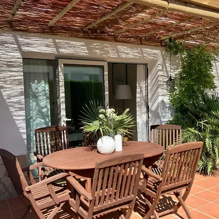 Coll, Terrace & Pool Apartment
